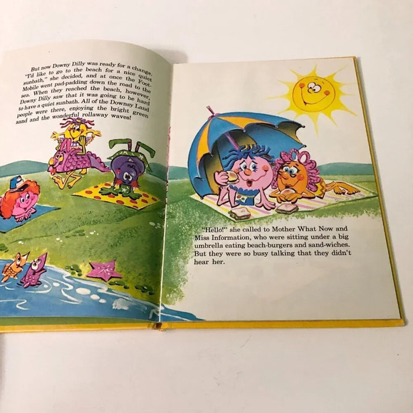 Vintage 1969 Mattel Upsy Downsy Downy Dilly Playset with Board and Book - Picture 16 of 16